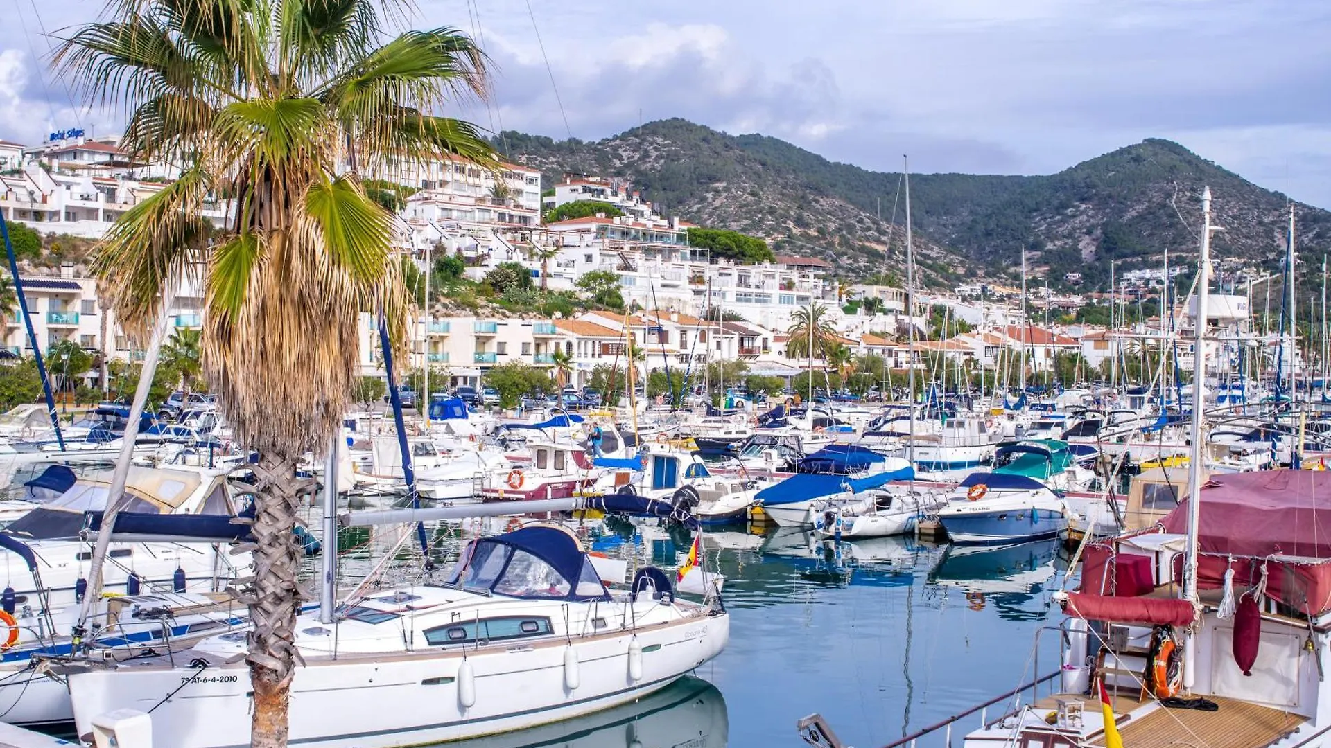 Piccolo Loft - Happy Rentals Sanremo 0*,  Itália